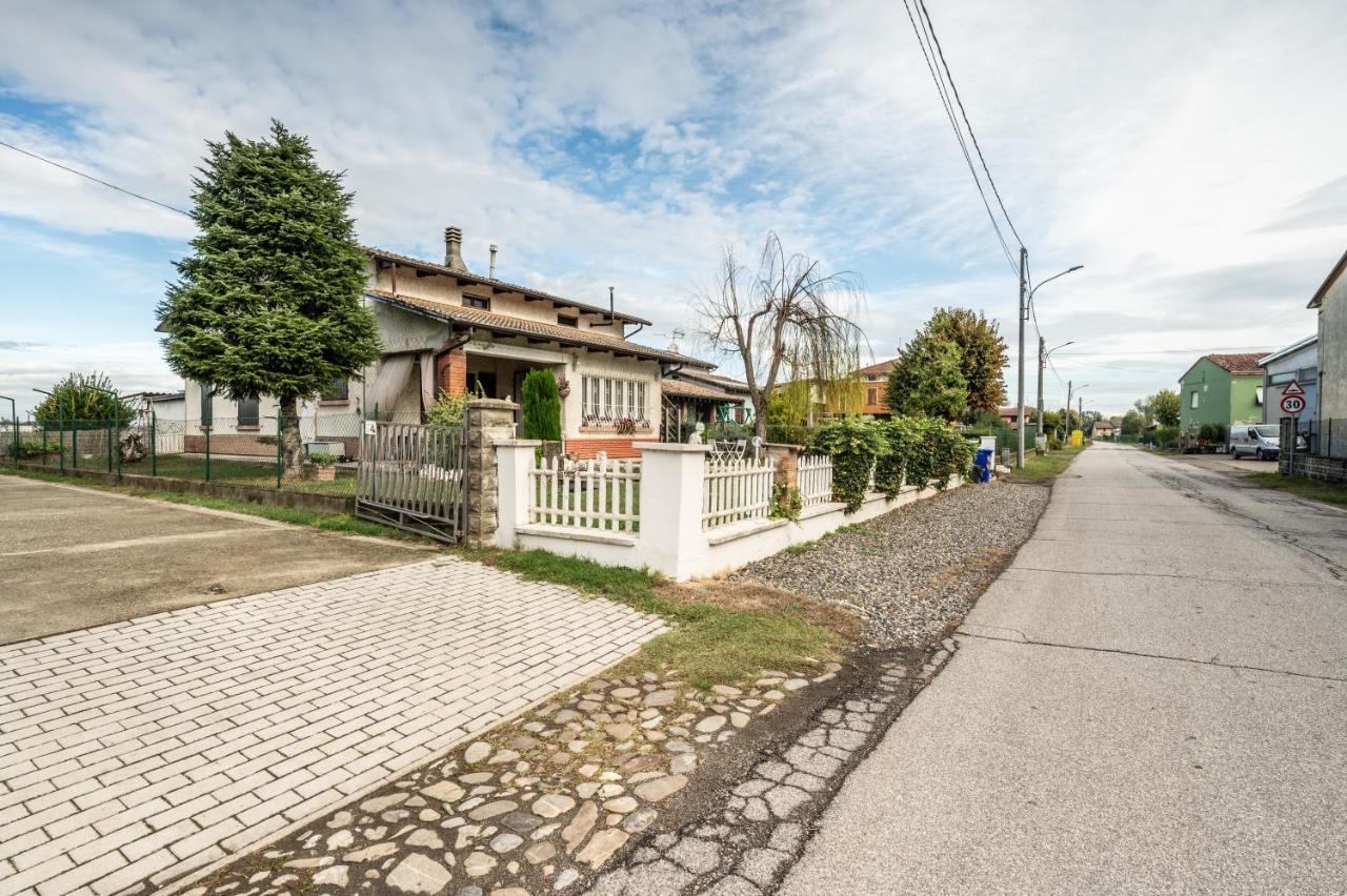 Apartamento L'Oasi Di Ramona Polesine Parmense Exterior foto